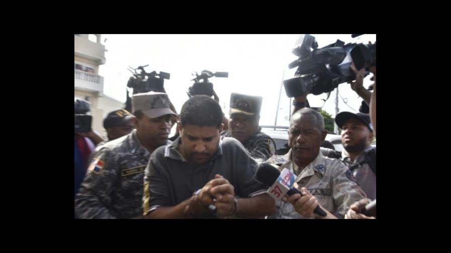 Trasladan a un centro médico al sacerdote acusado de asesinar a menor Trasladan a un centro médico al sacerdote acusado de asesinar a menor