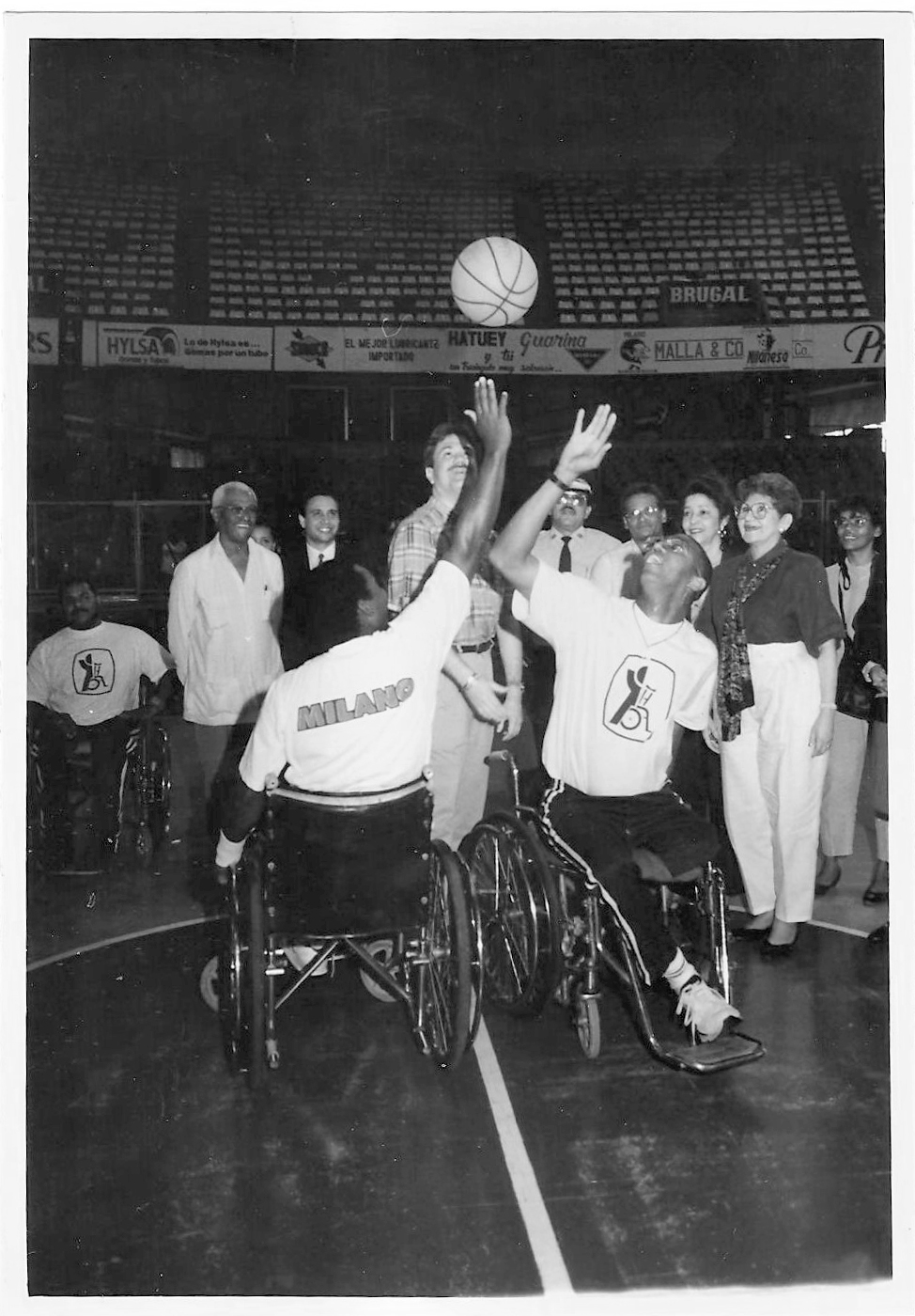 En la década de 1970 se fundó el Club Deportivo sobre Sillas de Ruedas.