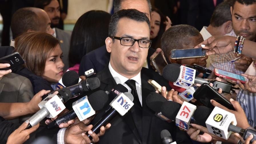 Jueces del Tribunal Superior Electoral se reducen salarios al nivel de la JCE