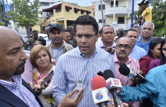 David Collado entrega parque remozado en sector Los Ríos