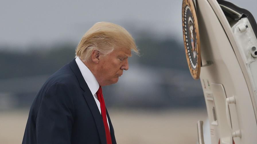 Jefes de tres grandes marcas abandonan el Consejo de Fabricantes de EE.UU. tras reacción de Trump