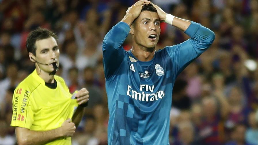 Sin Cristiano Ronaldo, Real Madrid busca sentenciar Supercopa ante Barsa 