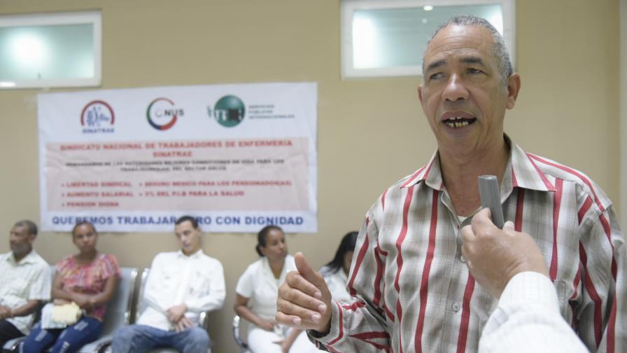 Enfermeras inician paro para buscar nombramiento de colegas en hospital José María Cabral y Báez 