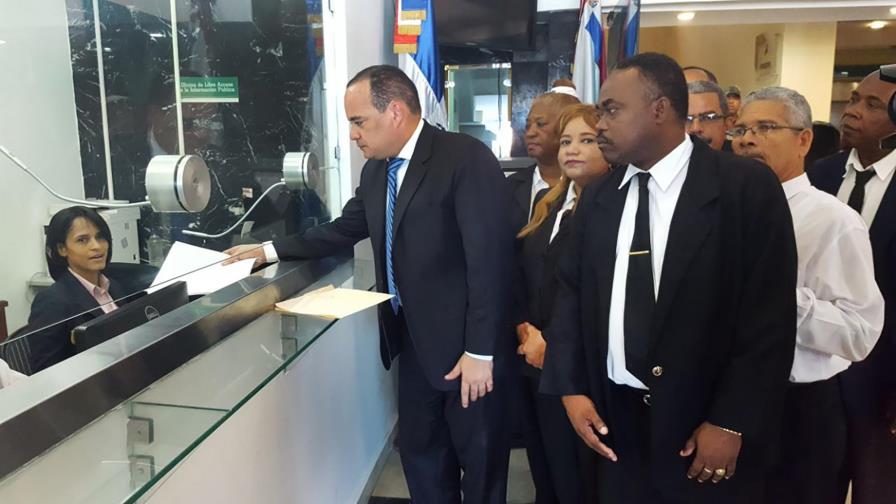 Vuelven a cuestionar que TSE sea el que rectifique actas de estado civil