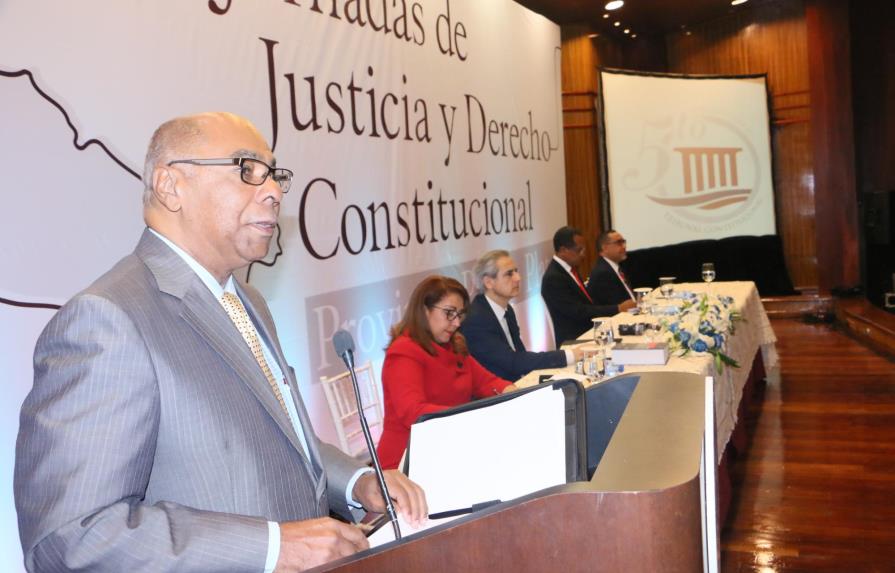 Milton Ray Guevara: “En la República Dominicana ha primado la Constitución pedazo de papel”