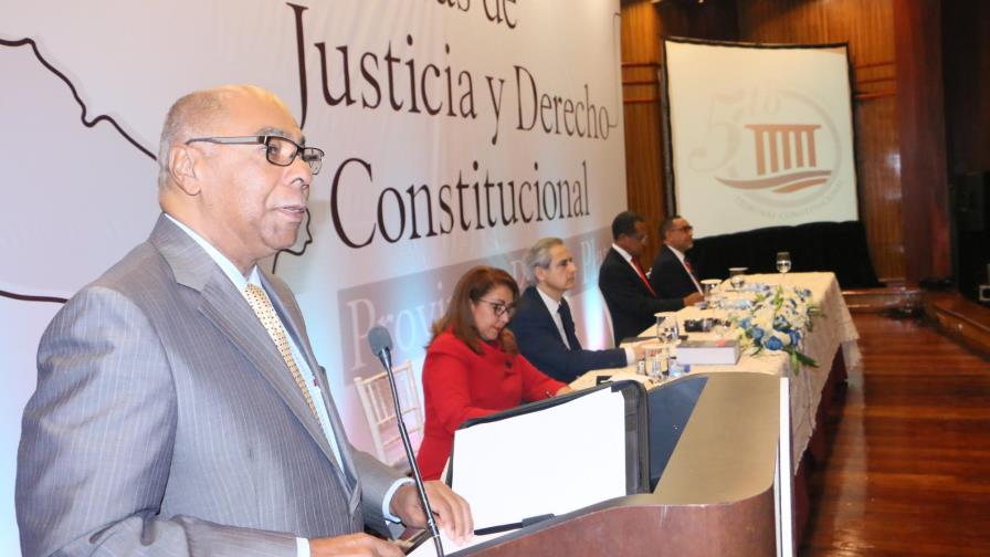 Milton Ray Guevara: “En la República Dominicana ha primado la Constitución pedazo de papel” Milton Ray Guevara: “En la República Dominicana ha primado la Constitución pedazo de papel”