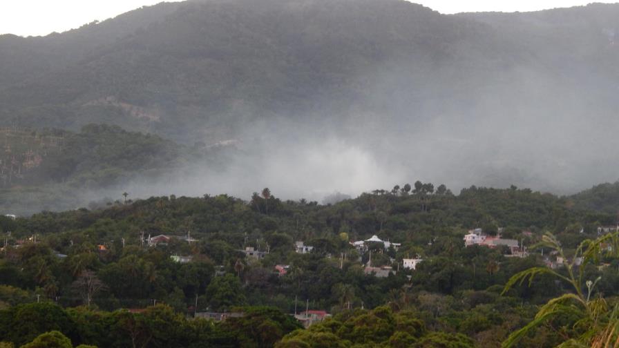 Temen humareda de vertedero genere enfermedades Temen humareda de vertedero genere enfermedades