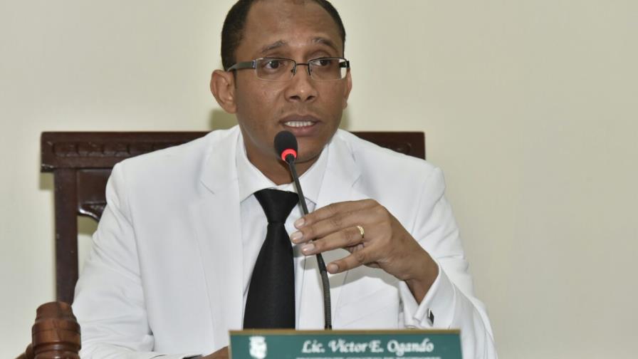 Regidor Víctor Ogando, reelecto presidente de la Sala Capitular del Ayuntamiento del Distrito Nacional Regidor Víctor Ogando, reelecto presidente de la Sala Capitular del Ayuntamiento del Distrito Nacional