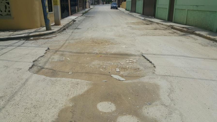 Los vecinos del sector Los Tres Ojos reclaman la terminación de calles