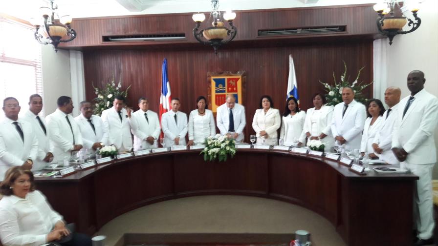  Eligen bufete directivo ayuntamiento La Romana 