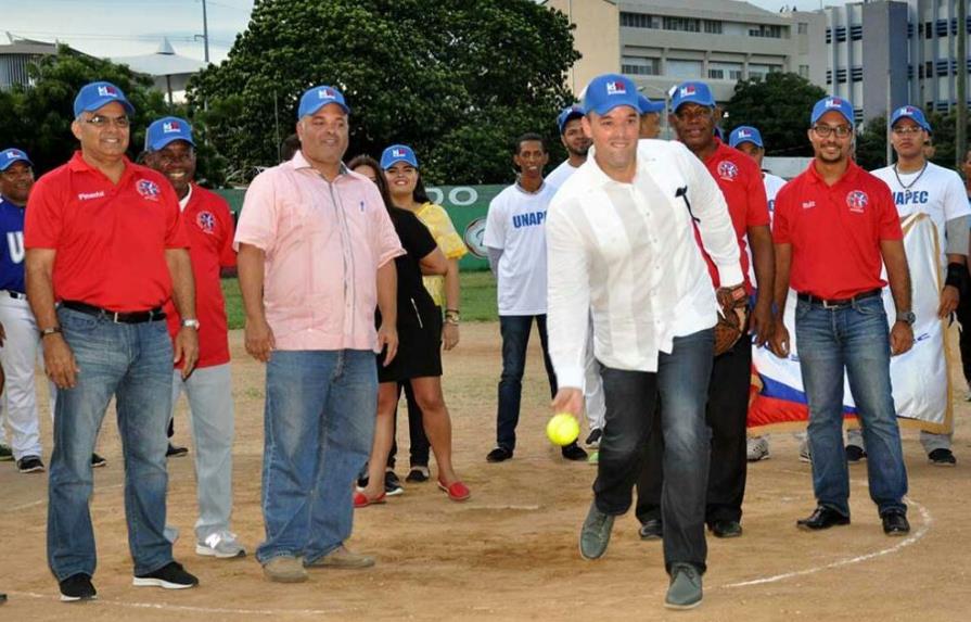 El IV torneo Universitario de Sóftbol, dedicado al presidente del Indotel