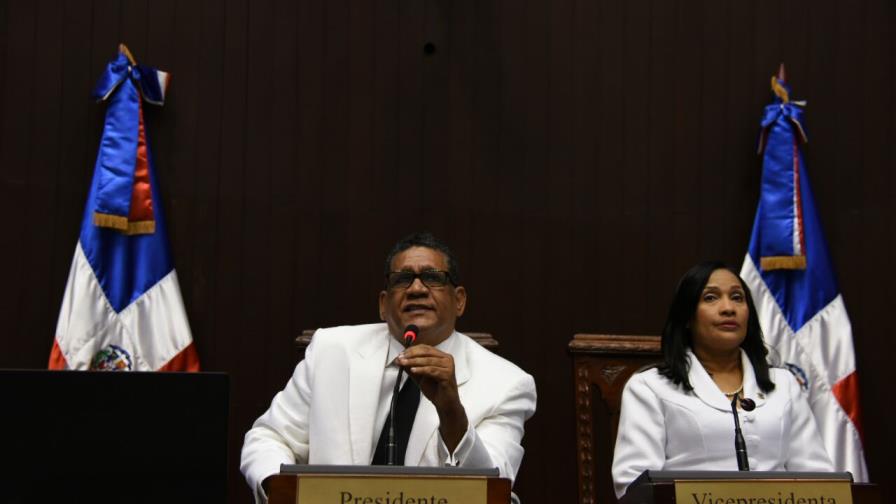 Nuevo presidente de la Cámara de Diputados promete sesiones de trabajo en cada una de las provincias