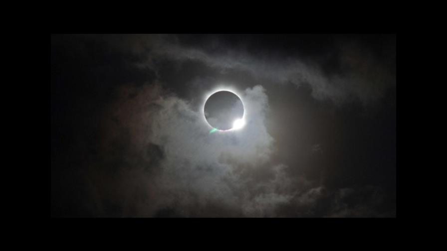Se agotan las gafas especiales para ver el eclipse solar del lunes en EE.UU.