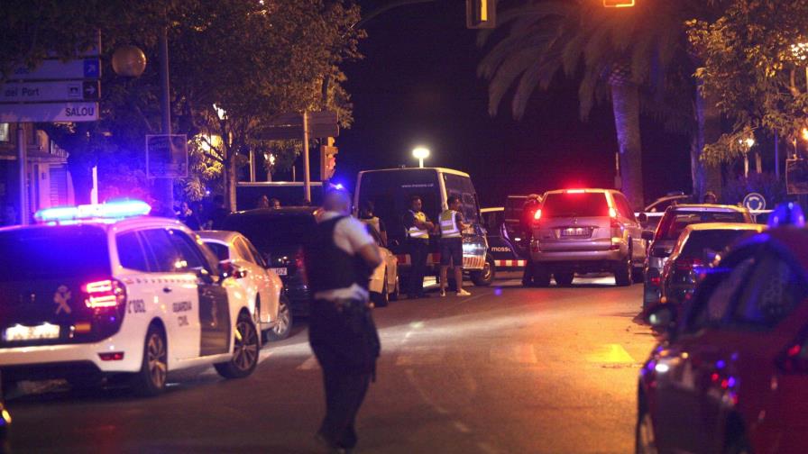 Seis civiles y un policía heridos en un segundo ataque en España