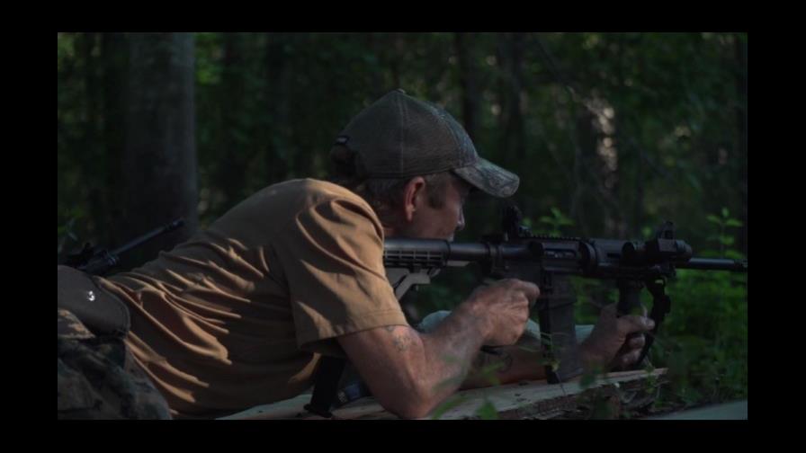 VIDEO: En el sur de EE.UU., una milicia está lista para tomar las armas VIDEO: En el sur de EE.UU., una milicia está lista para tomar las armas