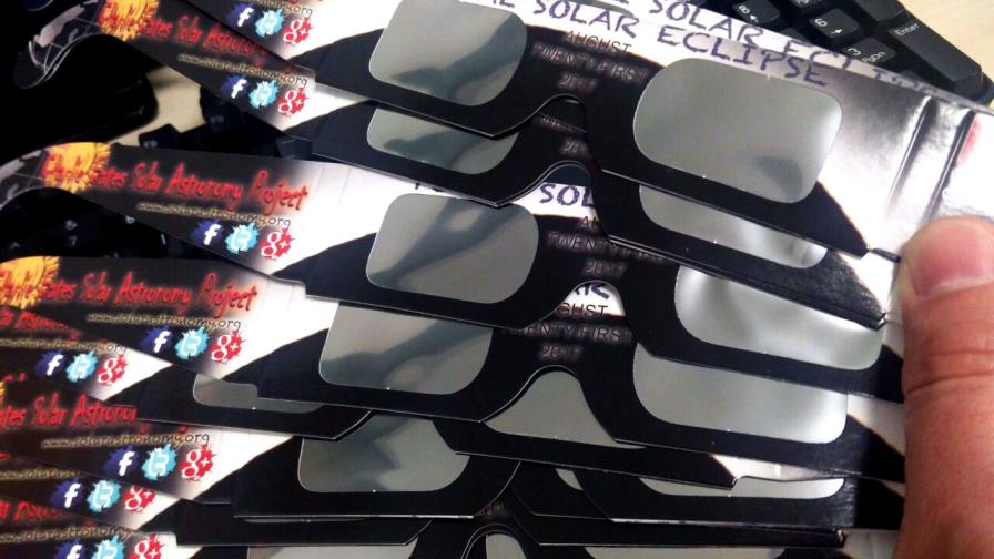 Llegó el día del eclipse: ¡No lo mires a ojo “pelao”! Llegó el día del eclipse: ¡No lo mires a ojo “pelao”!