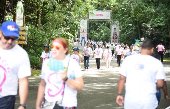 Miles de dominicanos dieron sus pasos en Caminantes por la Vida 2017 