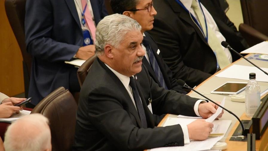 Canciller Miguel Vargas asistirá este lunes a reunión en Curazao Canciller Miguel Vargas asistirá este lunes a reunión en Curazao