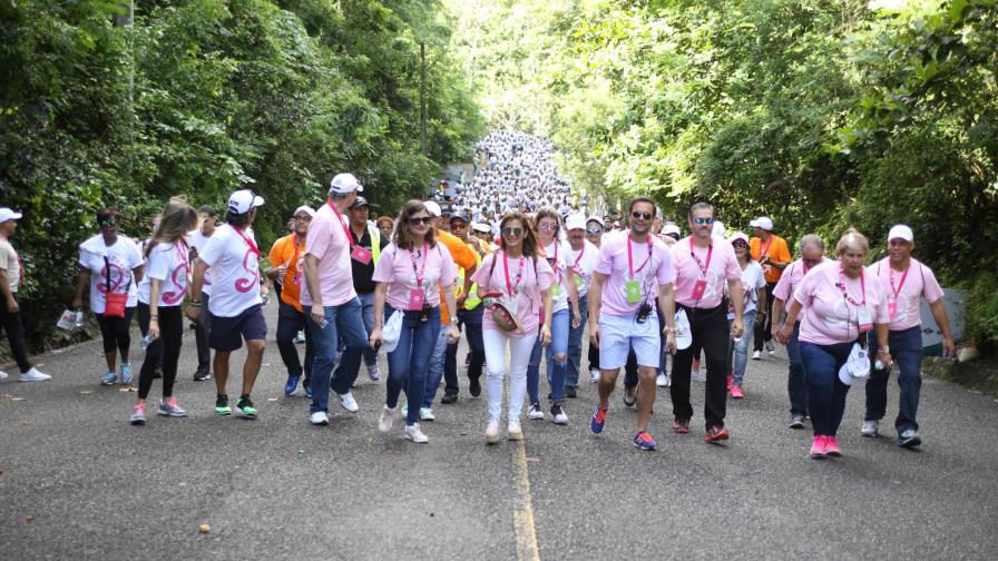 Caminantes por la Vida 2017 reafirman compromiso de lucha contra el cáncer Caminantes por la Vida 2017 reafirman compromiso de lucha contra el cáncer