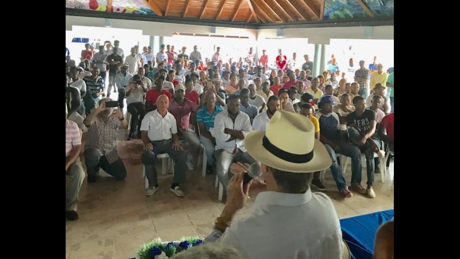 Hipólito dice que de ganar las elecciones recuperaría los terrenos del CEA