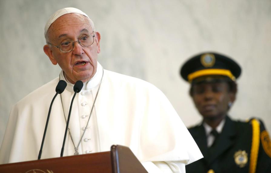 Papa: Derechos de migrantes priman sobre seguridad nacional 