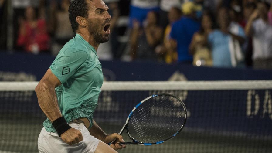 Víctor Estrella pasa a ocupar el puesto 90 en el ranking de ATP Víctor Estrella pasa a ocupar el puesto 90 en el ranking de ATP