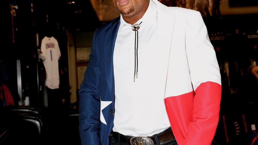 Adrián Beltré se vistió con estilo texano rumbo a Anaheim