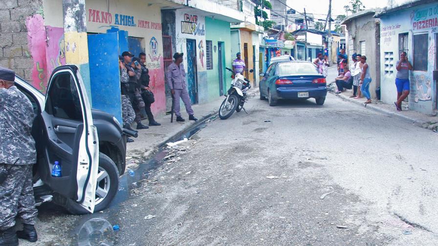 Riña en Los Guandules deja 2 muertos y 8 heridos Riña en Los Guandules deja 2 muertos y 8 heridos