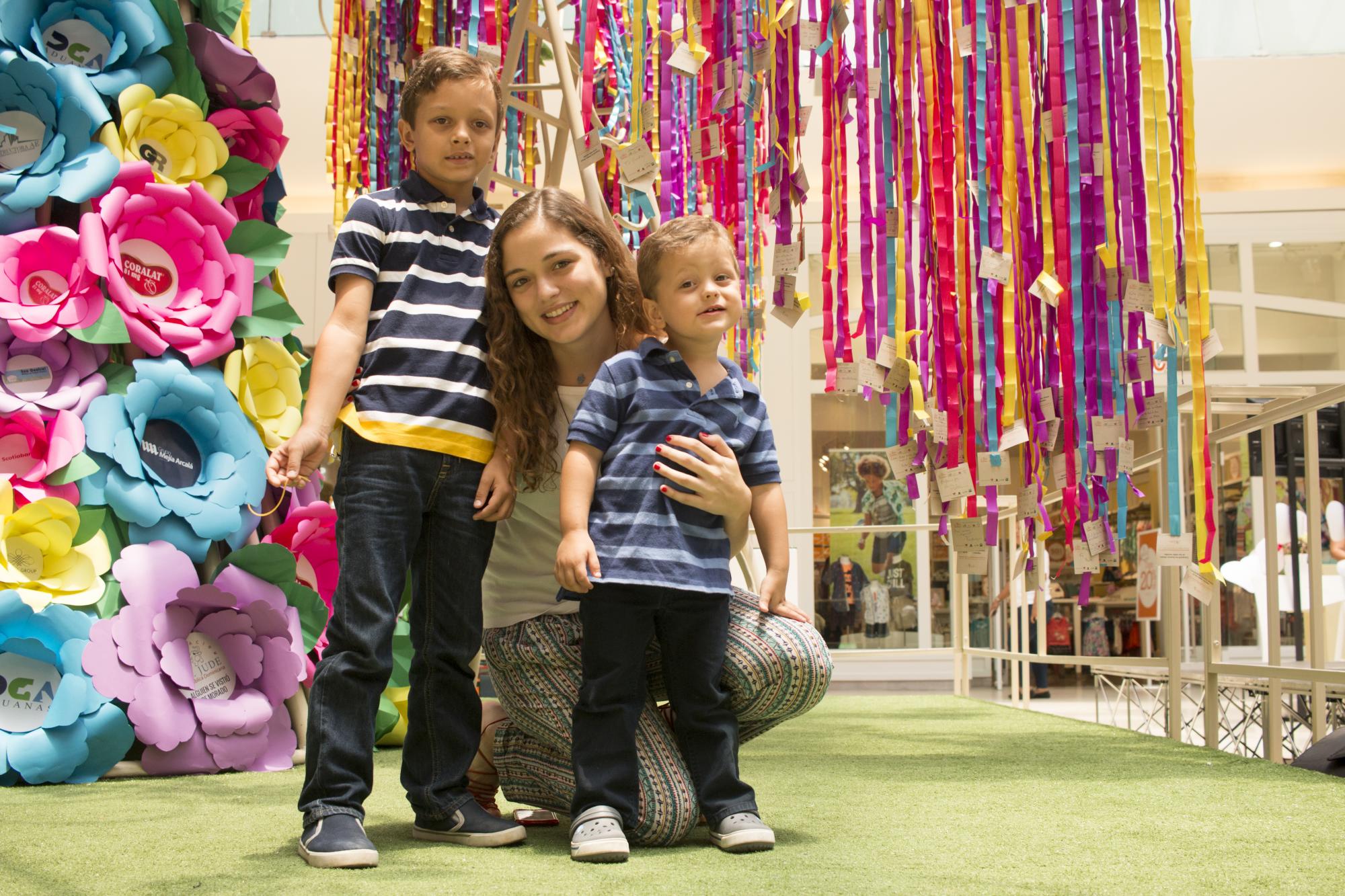 Alberto, Bárbara y Fernando Salazar Jana.