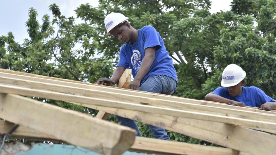 Gobierno inició hoy operativos de ayuda en barrios más vulnerables de la capital 