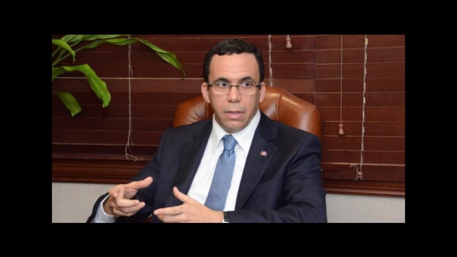 Minerd pide pruebas a      la ADP de docentes