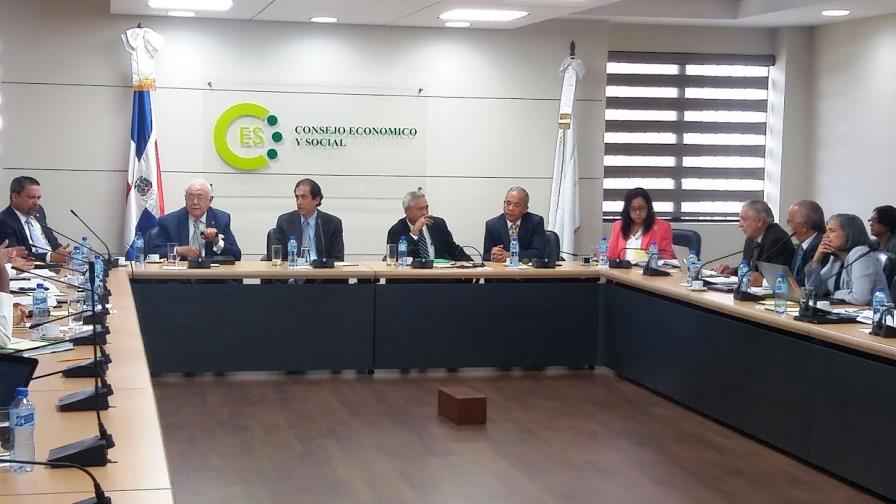 El Consejo Económico y Social suspende reunión por pacto eléctrico para el 31 próximo El Consejo Económico y Social suspende reunión por pacto eléctrico para el 31 próximo