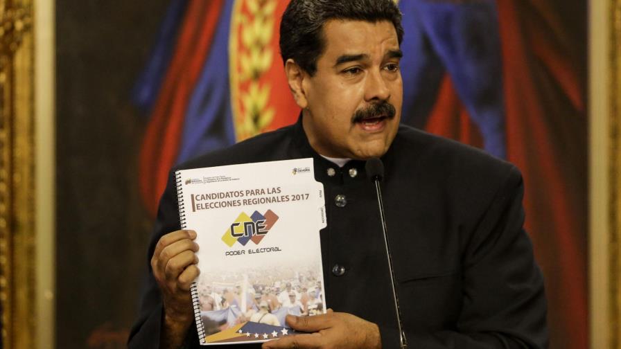 Maduro dice que en Venezuela “no existe” el Poder Legislativo