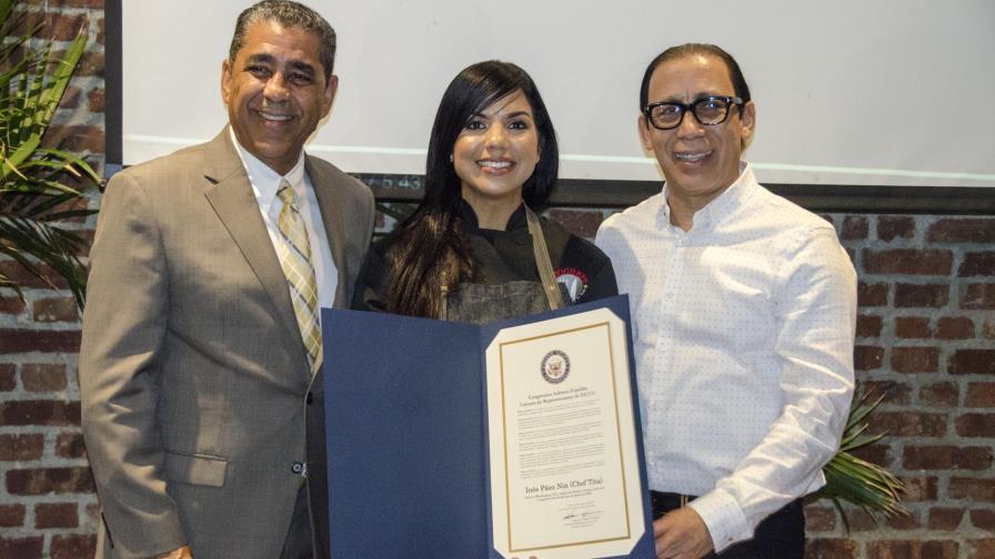 Chef dominicana es reconocida por el Congreso de los Estados Unidos Chef dominicana es reconocida por el Congreso de los Estados Unidos