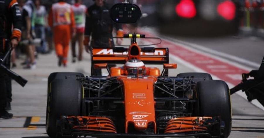 Vandoorne continuará como piloto de McLaren en 2018 