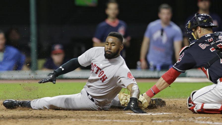 Medias Rojas colocan a Jackie Bradley Jr. en la lista de lesionados 