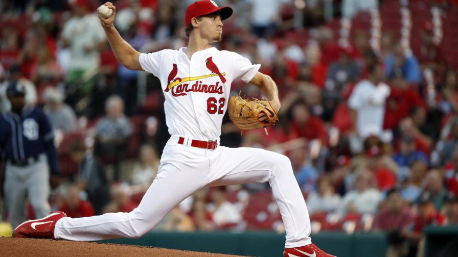 El novato Luke Weaver ayuda a San Luis a ganar a Padres 6-2 El novato Luke Weaver ayuda a San Luis a ganar a Padres 6-2