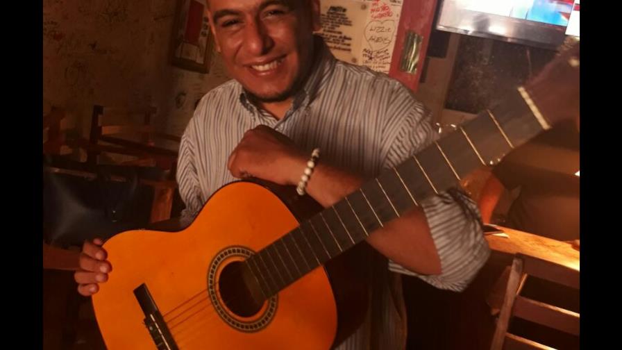 Cantautores venezolanos en Casa Mojito