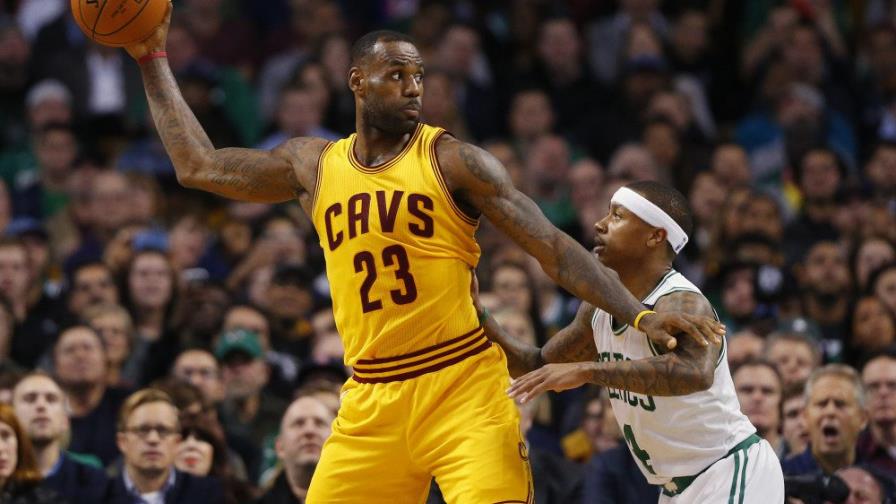 A LeBron le parece “ridículo” la quema de camisetas de Isaiah Thomas