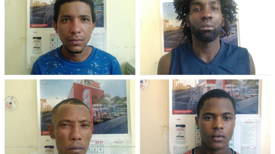 Apresan “cabecillas” de protesta que reclamaban arreglo calles y falta de luz Apresan “cabecillas” de protesta que reclamaban arreglo calles y falta de luz