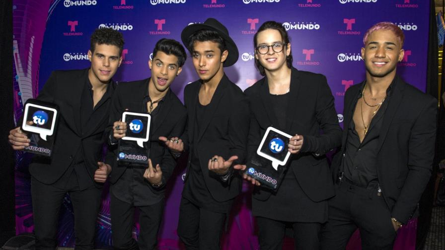 CNCO triunfa en unos Premios Tu Mundo críticos con la situación de Venezuela 