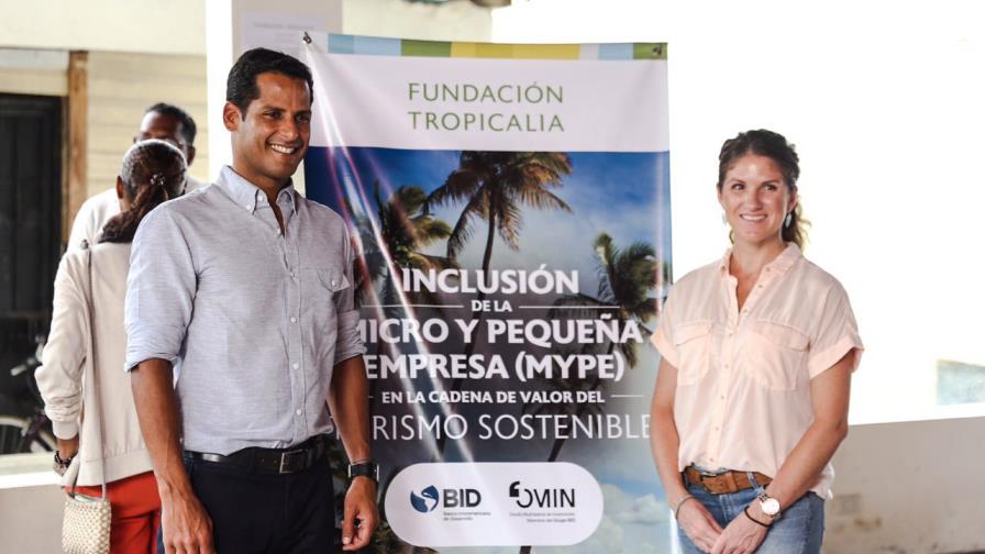 Realizan charlas motivacionales para impulsar el liderazgo en Miches Realizan charlas motivacionales para impulsar el liderazgo en Miches