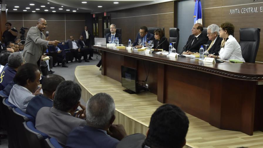 No hay campaña electoral a destiempo, aunque  los partidos deben bajar el tono