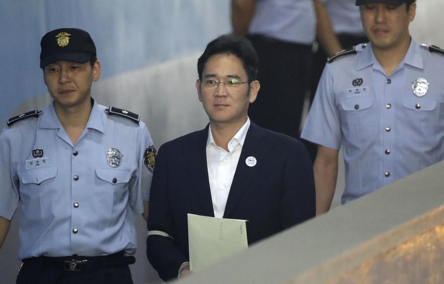 Jefe de Samsung condenado a 5 años de cárcel por soborno 