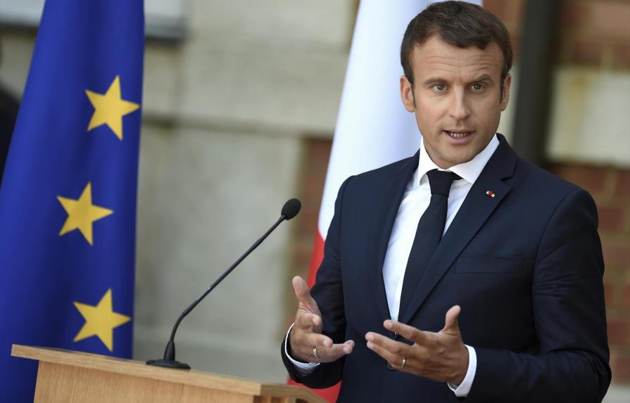 El presidente francés Macron ha gastado 26,000 euros en maquillaje 