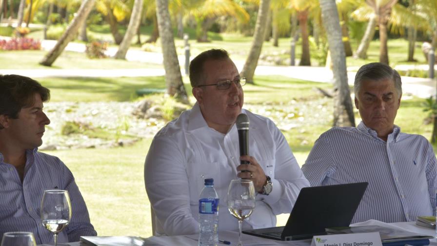 DGII explica proceso legal que sigue antes del cierre de un negocio