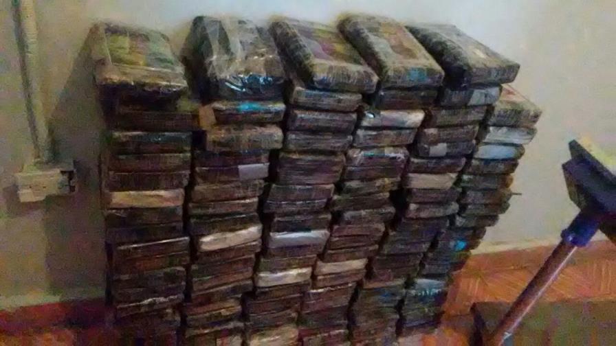 Droga hallada en Sabana de la Mar pesa 118 kilos Droga hallada en Sabana de la Mar pesa 118 kilos