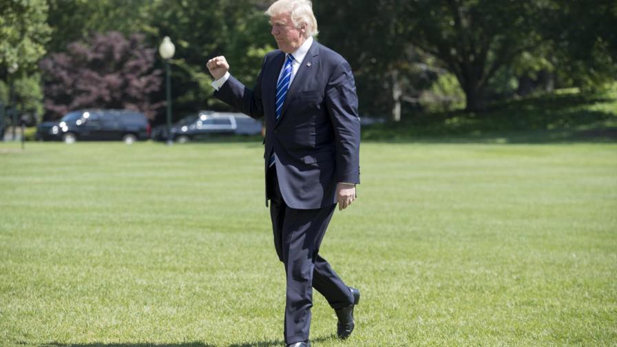 Trump reitera que México pagará por el muro fronterizo “de un modo u otro”