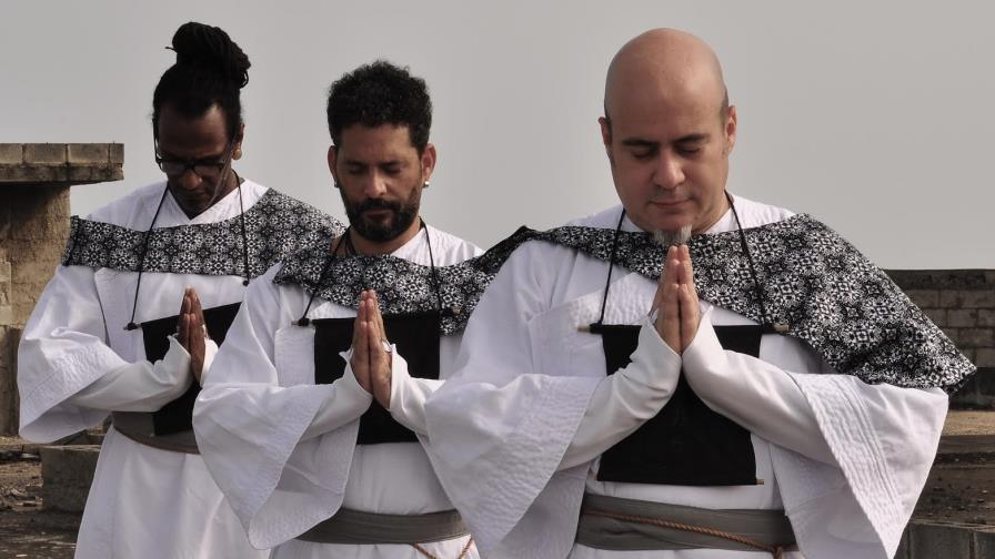 VIDEO: Toque Profundo estrena canción “Babel”