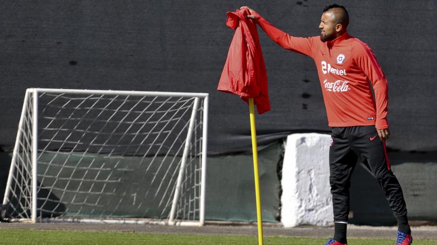 El futbolista chileno Arturo Vidal niega desórdenes en fiesta